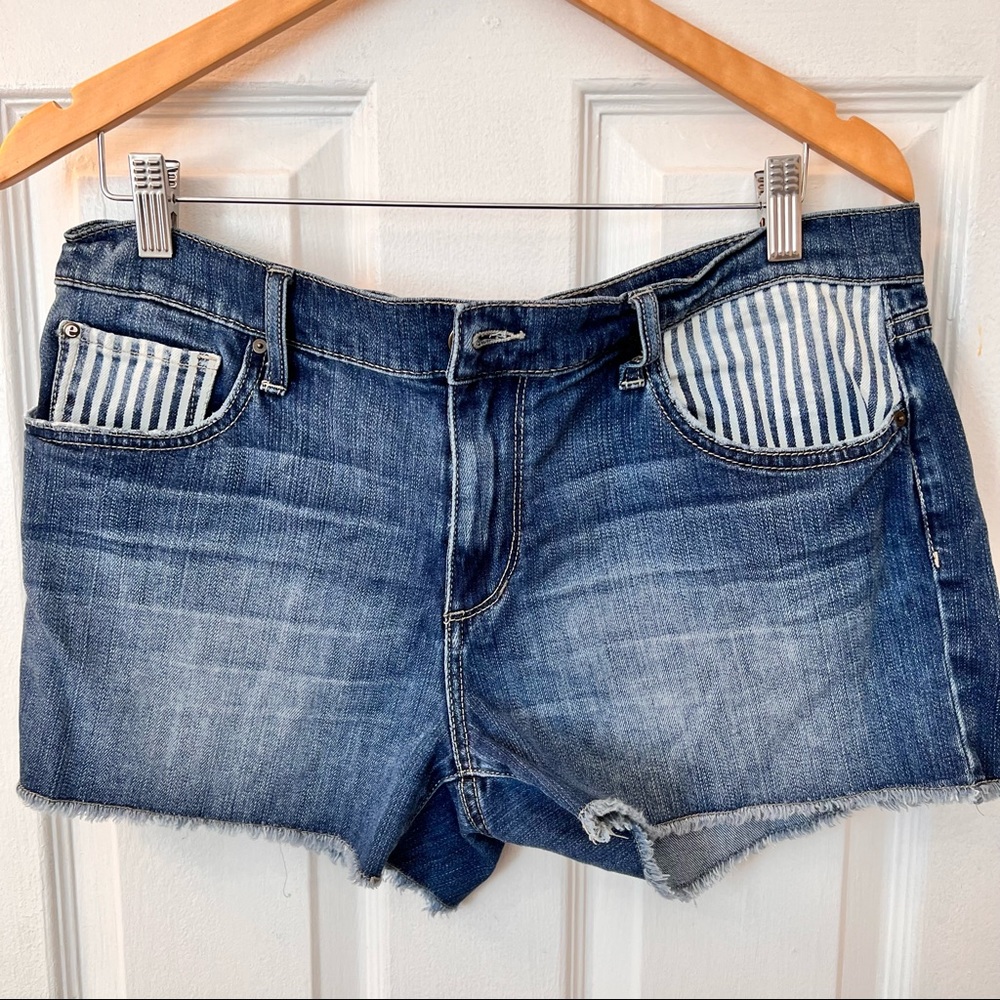 Distressed Dark Denim Short with Pocket Patch